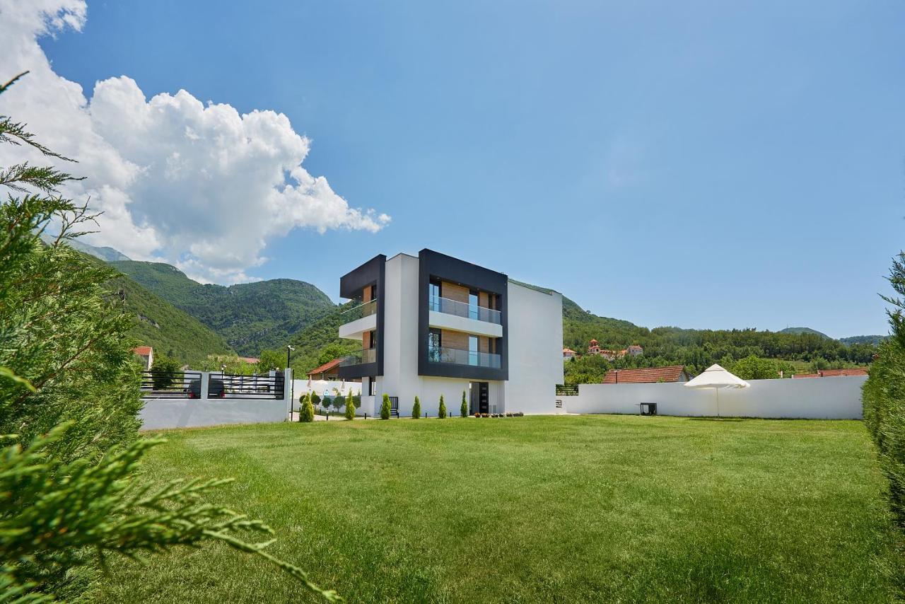 Georgiy Lux Apartments Lastva Grbaljska Exterior foto
